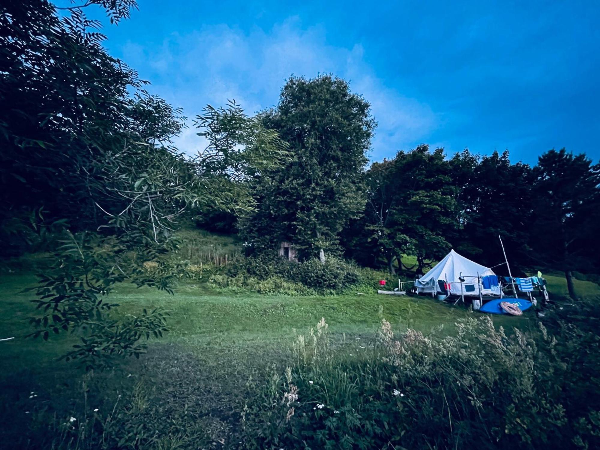 Mereaeaere Glamping Ja Rannamaja Liimala Exteriör bild