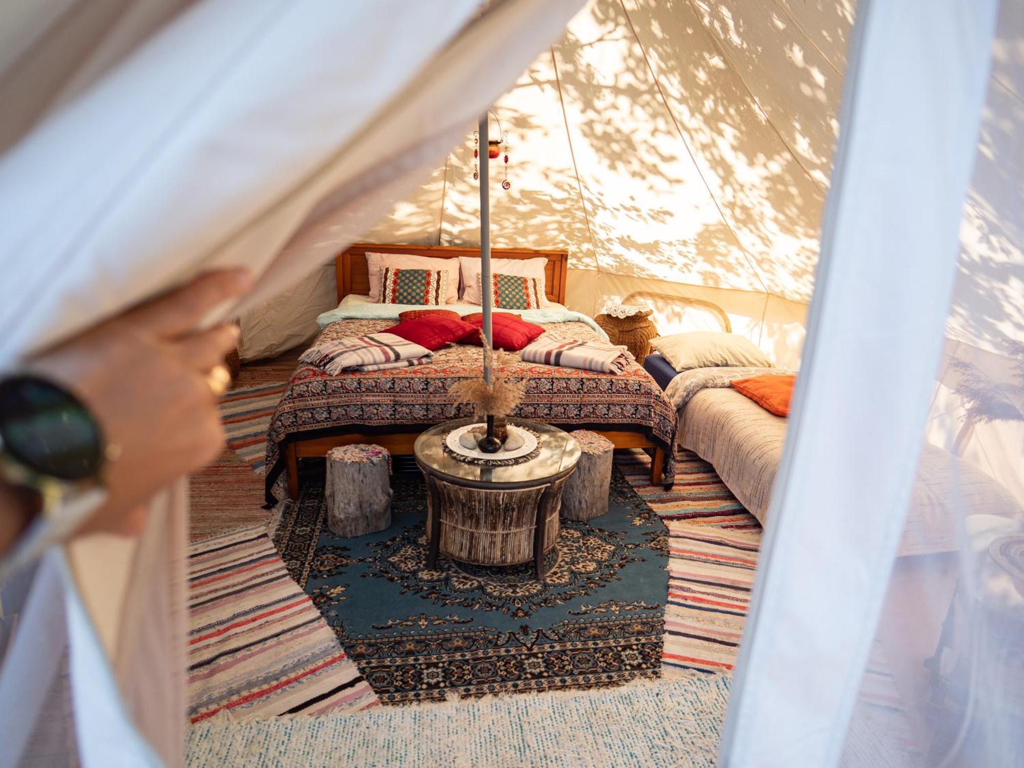 Mereaeaere Glamping Ja Rannamaja Liimala Exteriör bild