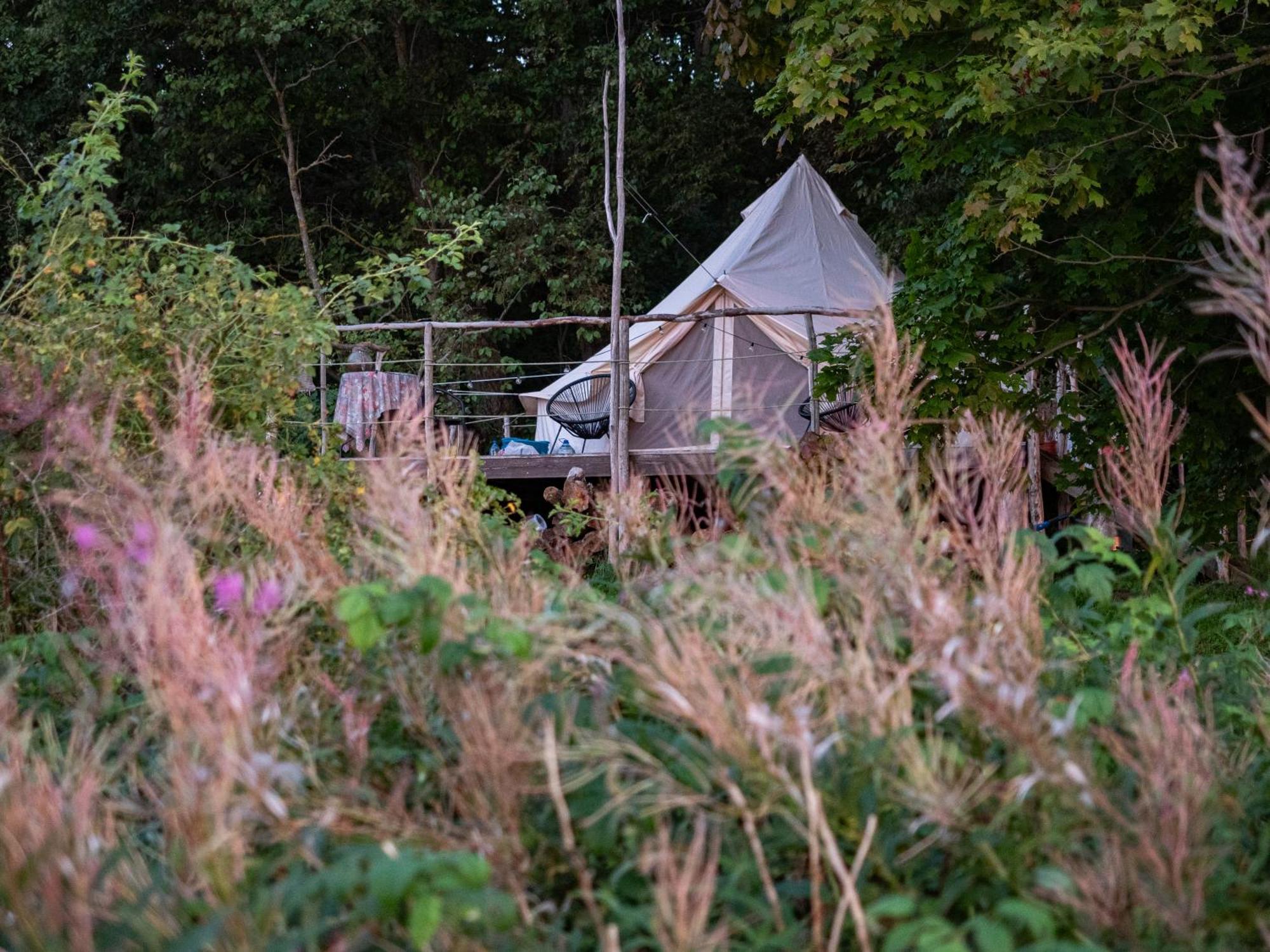 Mereaeaere Glamping Ja Rannamaja Liimala Exteriör bild