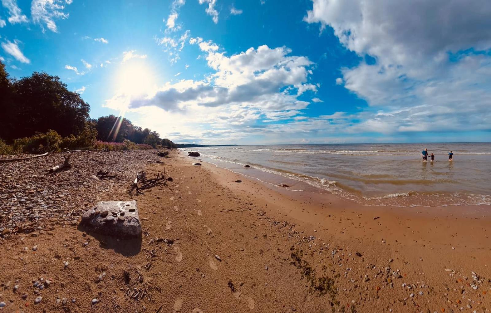 Mereaeaere Glamping Ja Rannamaja Liimala Exteriör bild