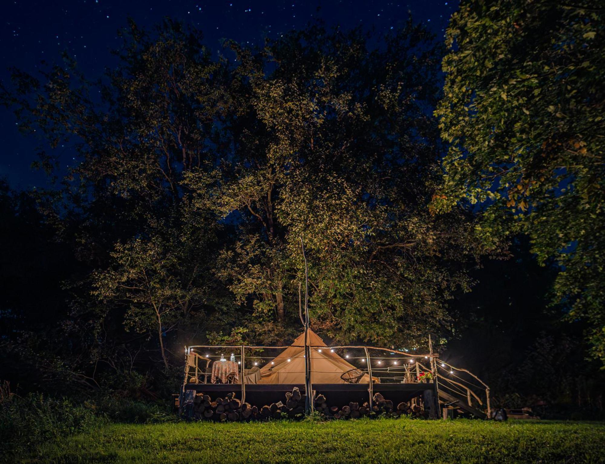 Mereaeaere Glamping Ja Rannamaja Liimala Exteriör bild
